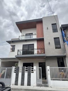 4 bedrooms modern house for sale in pasig greenwoods exec village accessible to bgc taguig makati and ortigas