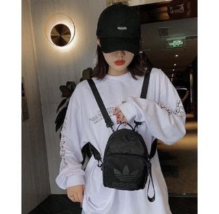 (Category: ) located in . Submitted by buysellcloset (Listing ID 1298077720, Image 1). Description: .