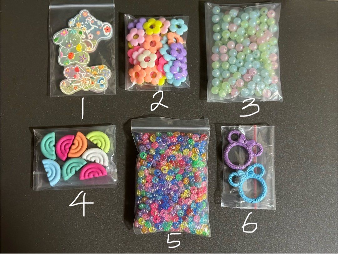 Assorted Beads E (Category: Craft Supplies & Tools) located in Singapore. Submitted by addtoyourcart (Listing ID 1298062487, Image 1). Description: $2 per packet :).