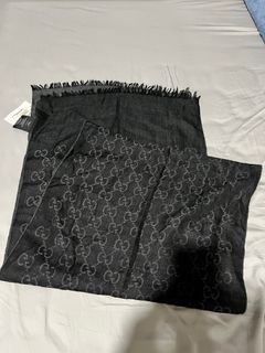 Authentic BNWT Gucci Scarf (Reversible)