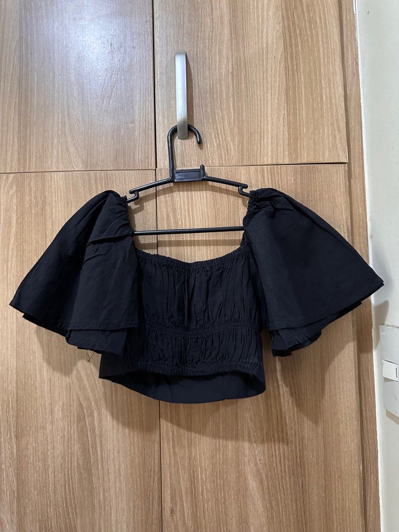 Black Top and Skirt Coordinates (Category: Sets or Coordinates) located in Mandaluyong City. Submitted by abbysscloset (Listing ID 1297999712, Image 3). Description: Perfect for casual events. Can fit from small to medium body frames. Shipping fee will be shouldered by the buyer..