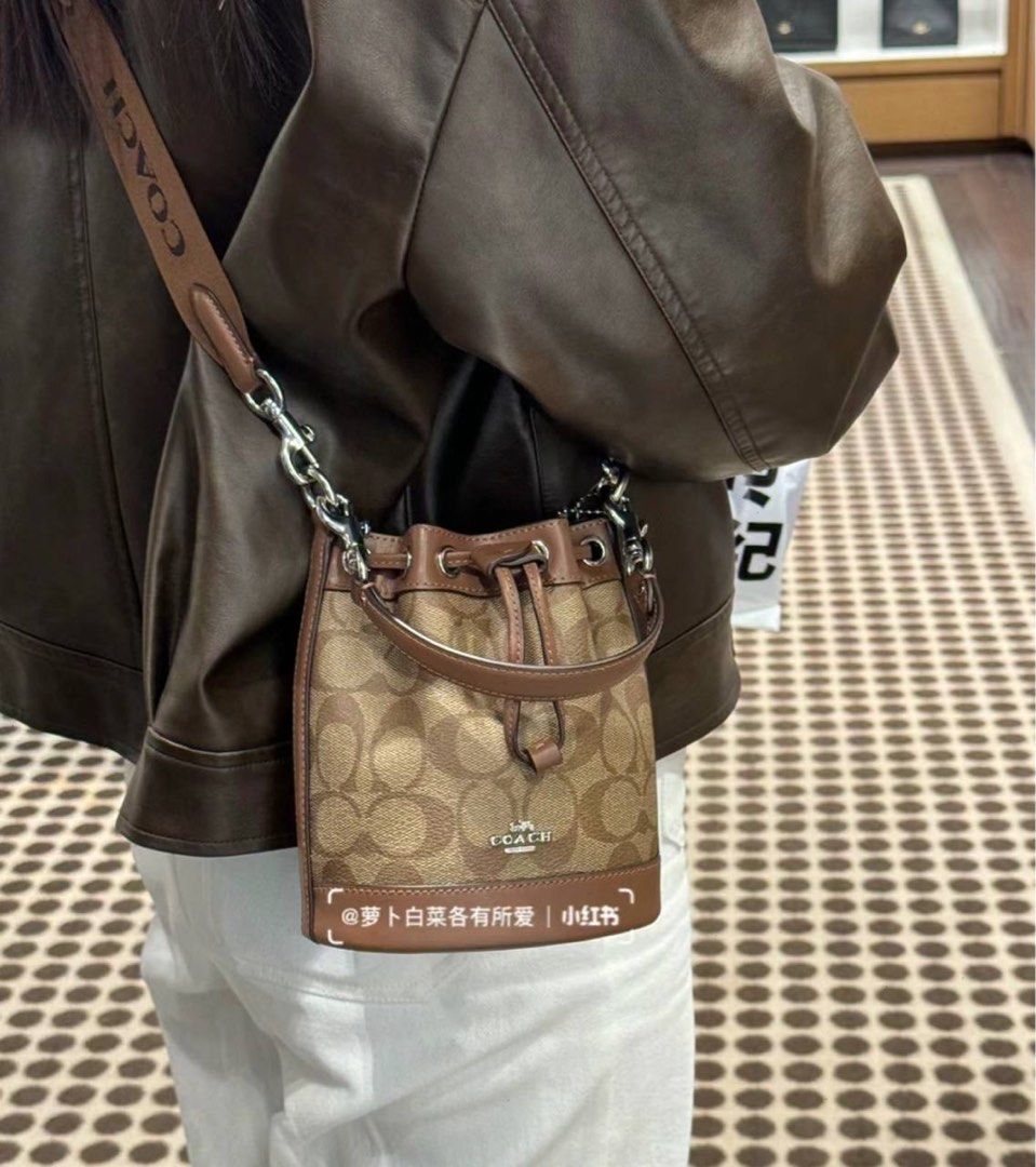 Coach bucket bag 2019 store