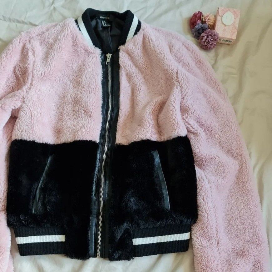 Pink fuzzy jacket forever 21 clearance