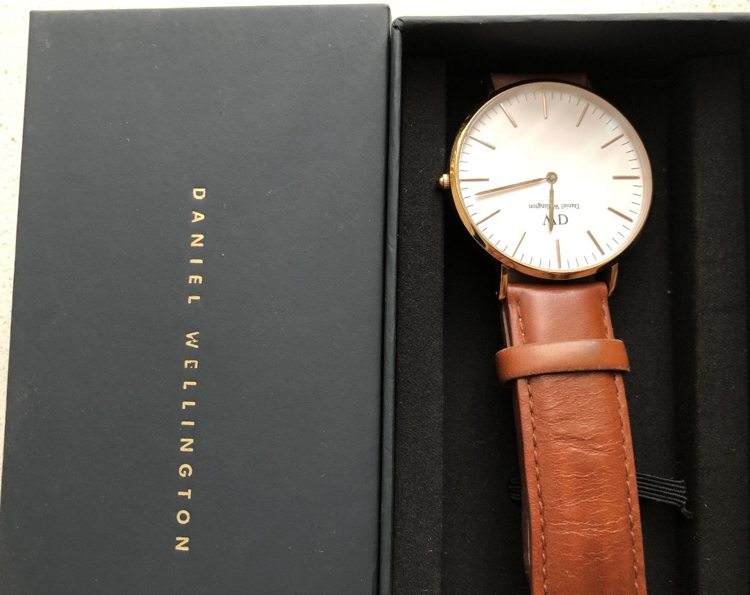 Daniel wellington classic e40r1 hotsell