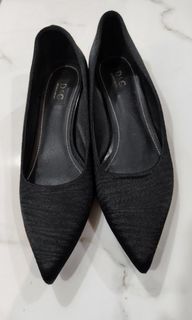D&C Black Pointed Shoes