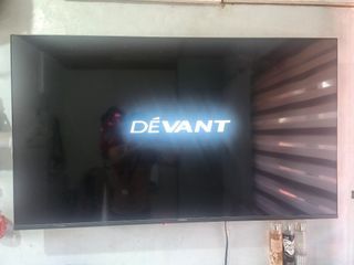 Devant 50" Smart TV