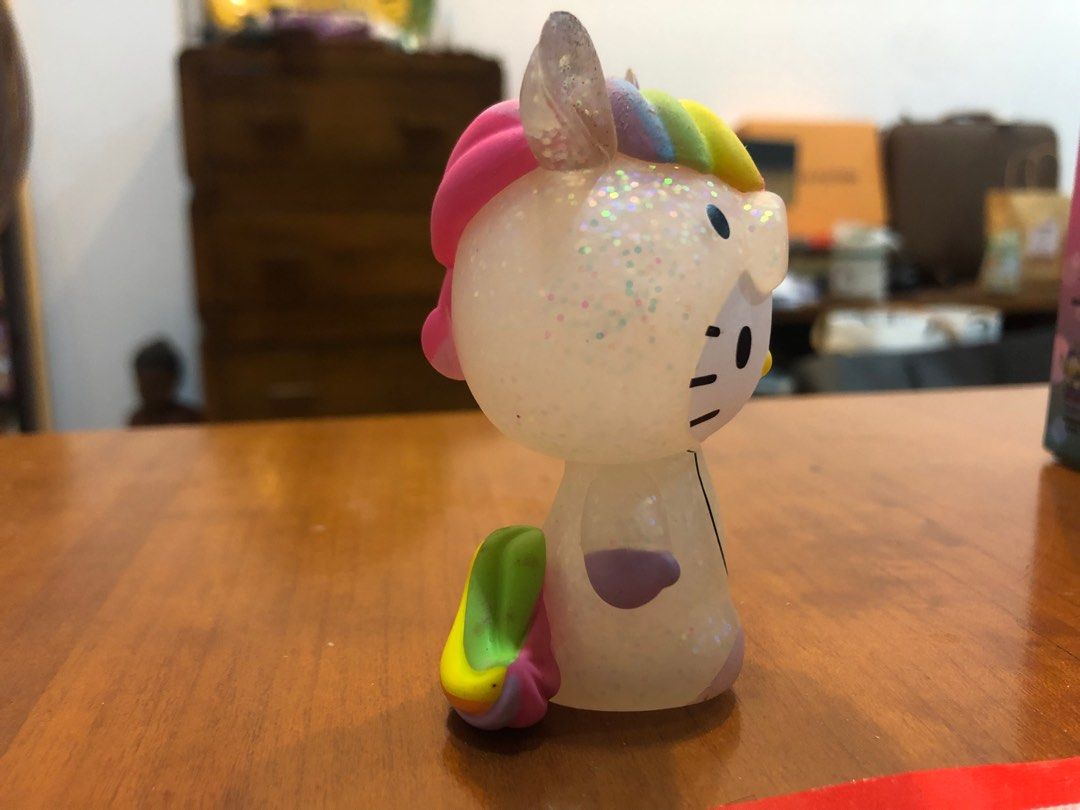 Super rare Glitter Unicorn kidrobot x hello kitty 'time to shine