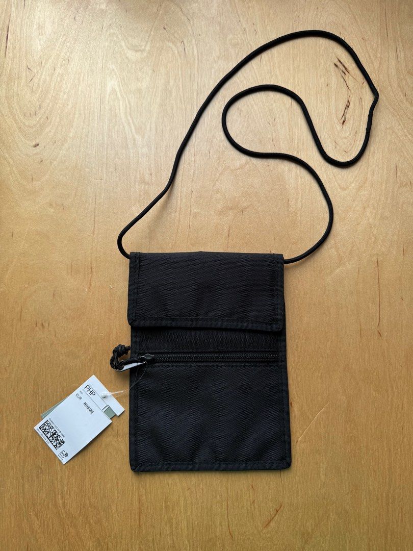 H&M Sling Bag (Category: Sling Bags) located in Mandaluyong City. Submitted by ellasellstuff (Listing ID 1297969495, Image 1). Description: H&M Sling Bag Black color MOP: Gcash/BPI/Unionbank MOD: Grab/Lalamove for Metro Manila, JRS Express for Provincial. Booking and SF c/o buyer.
