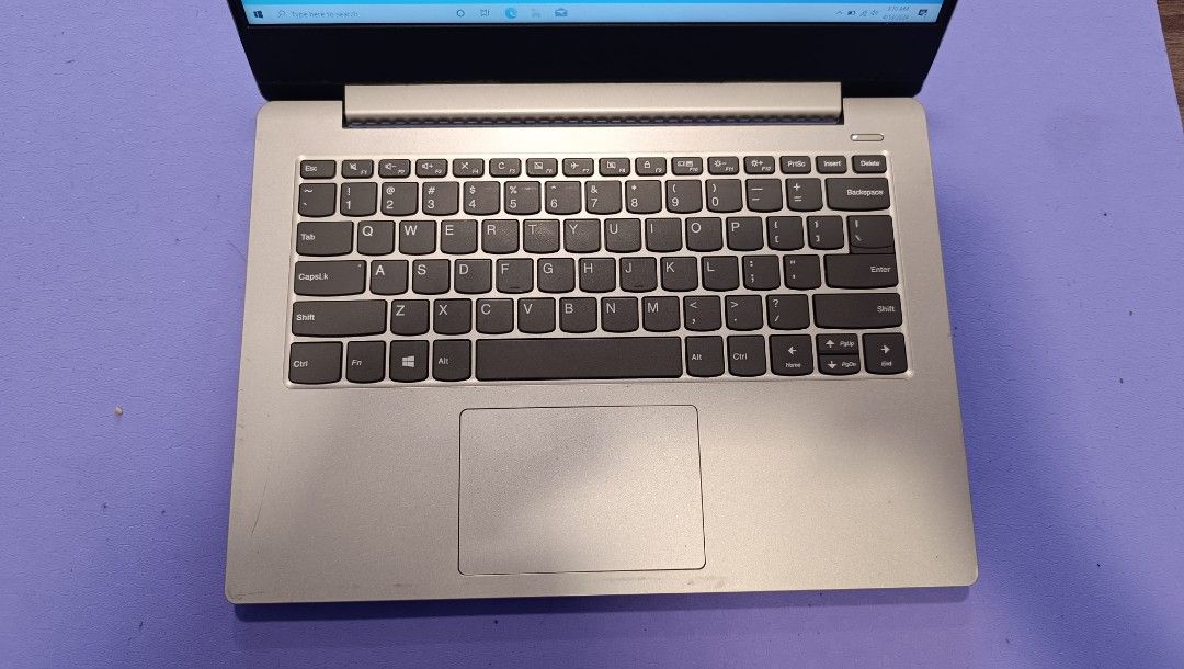 Lenovo IdeaPad 330 s AMD A6 9225 Radeon R 4 graphics 8GB ram 512 GB SSD Windows 10 Pro office 2019