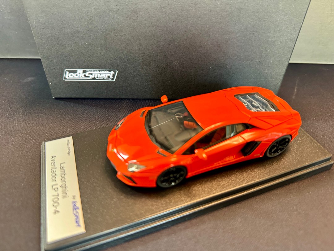 LOOKSMART LS384A Lamborghini Aventador LP 700-4 2011 Orange Argos