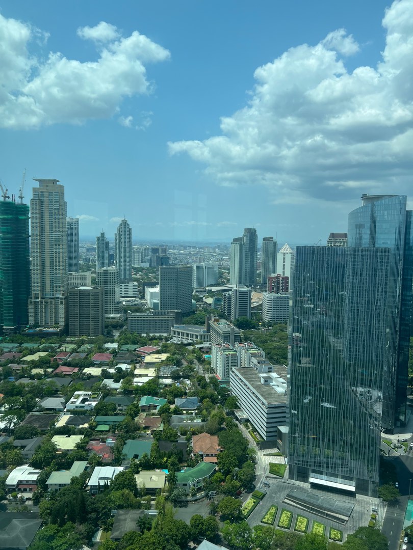 Image showcasing Luxury Penthouse 1BR | Weavers Row - craigslist