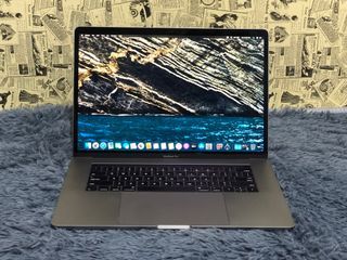 MacBook Pro (15-inch, 2016) 16gb 256ssd MacOs Big Sur TouchBar