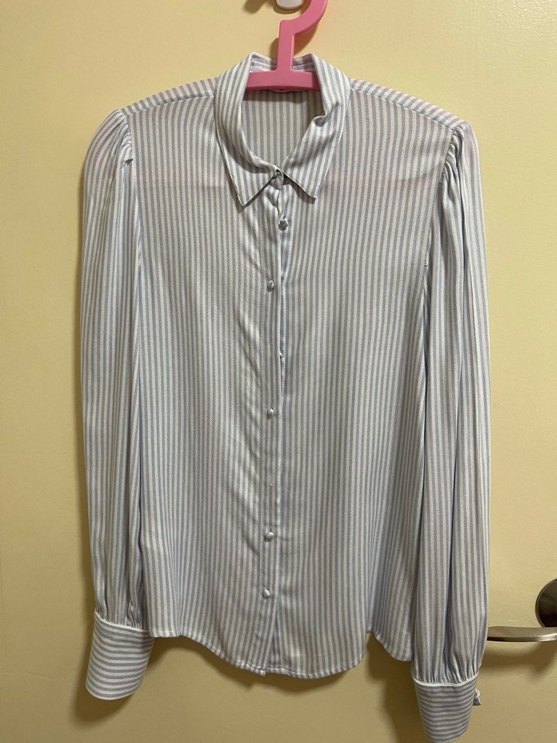 Mango Cotton Long Sleeve Blouse (Light Blue with Stripes) (Category: Blouses) located in San Pedro. Submitted by moonover (Listing ID 1298072075, Image 1). Description: Size XS Cotton ( vv soft!) Complete buttons No damage/ discoloration/ stain In excellent condition Perfect for an office wear outfit!.