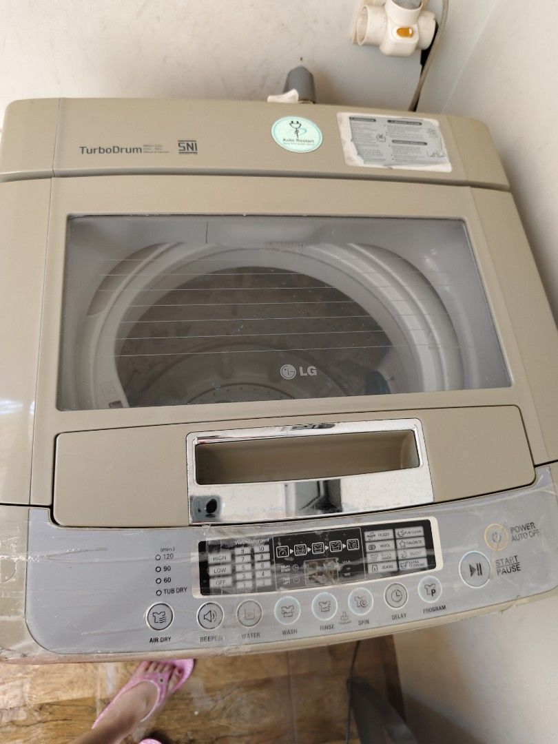 Mesin Cuci LG Turbo Drum, Elektronik, Lainnya di Carousell