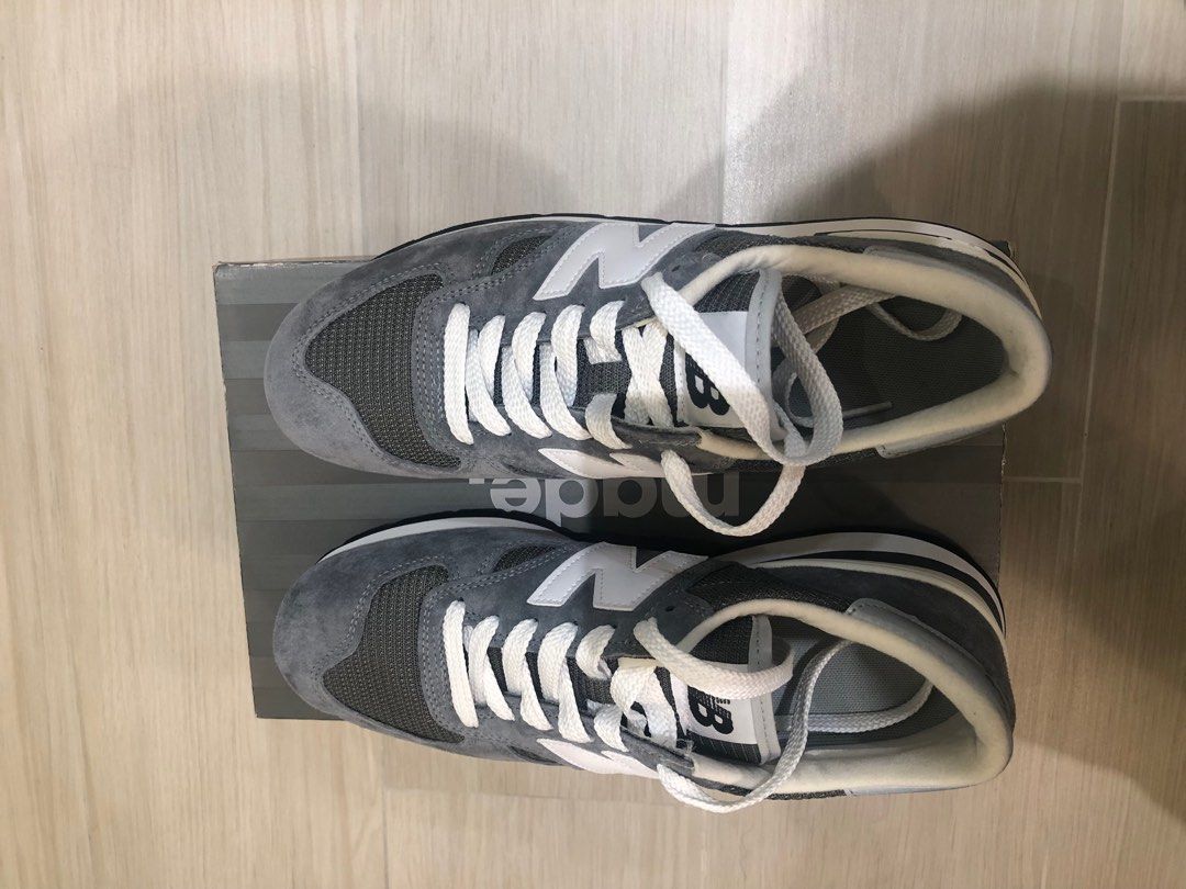 New balance m990GR1 990 v1 grey us9, 男裝, 鞋, 波鞋- Carousell