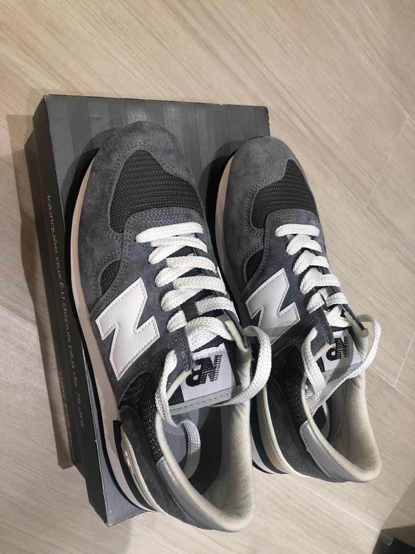 New balance m990GR1 990 v1 grey us9, 男裝, 鞋, 波鞋- Carousell