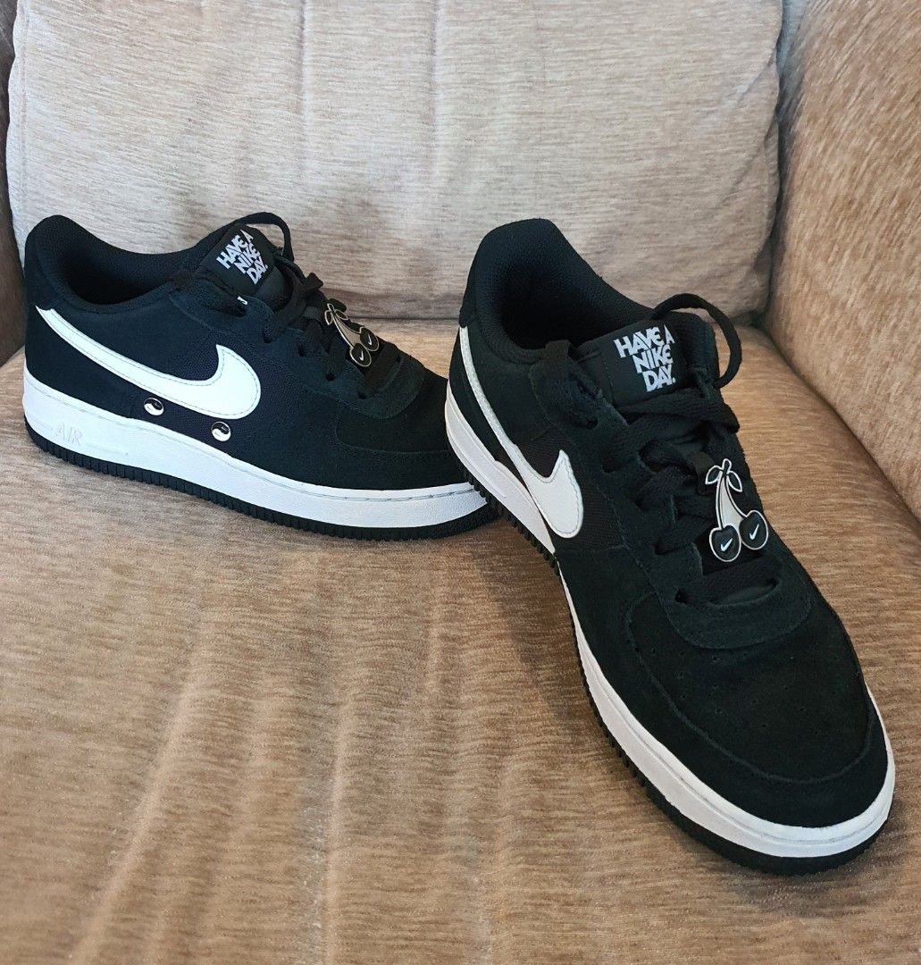 Nike air force 1 womens size 5.5 top