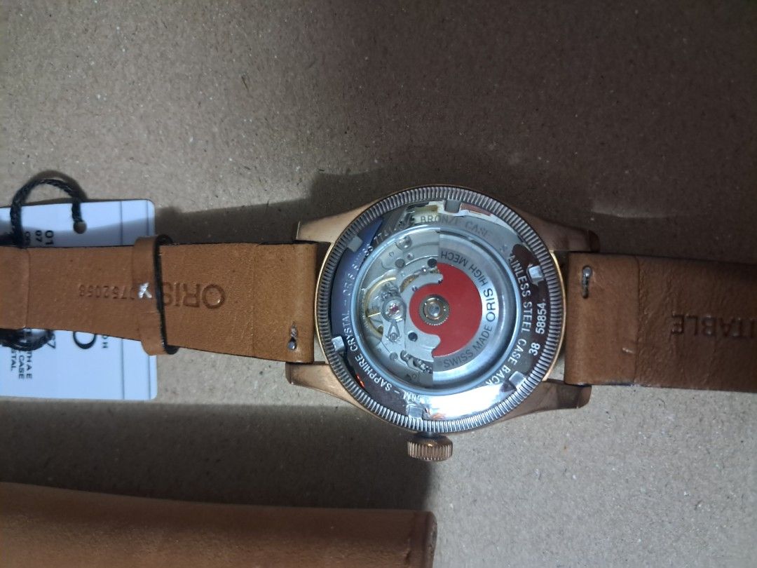 Oris Big Crown Pointer Date （分類：手錶）位於 Hong Kong。 由 burgermann 提交（商品編號 1297965061，圖片 3）。簡介： 。