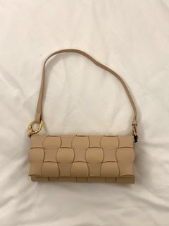(Category: ) located in . Submitted by shop.stora (Listing ID 1297992261, Image 1). Description: .