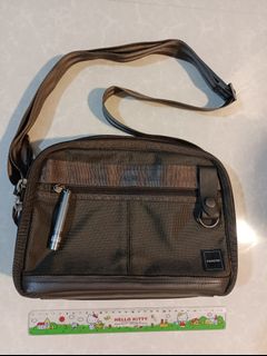 （分類：）位於 。 由 smkgrs 提交（商品編號 1298060353，圖片 1）。簡介： 。