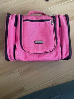 Preloved Extra Large Hanging Toiletry Bag