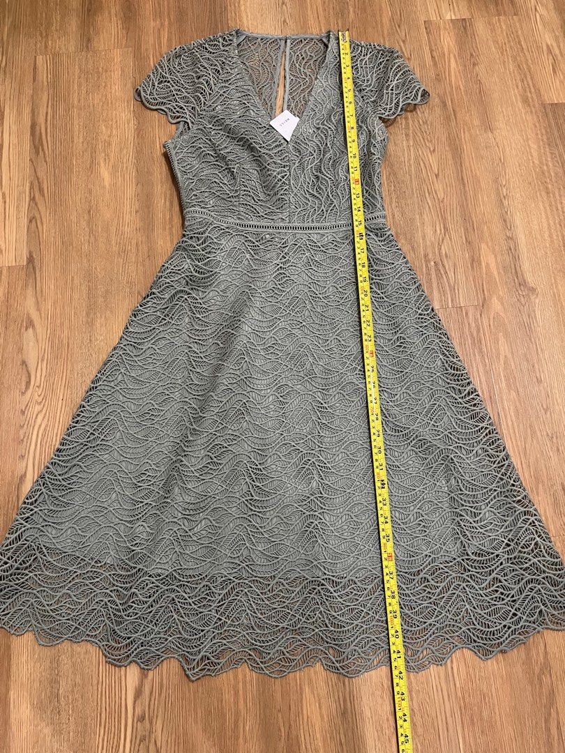Reiss pale green dress, , & , - Carousell