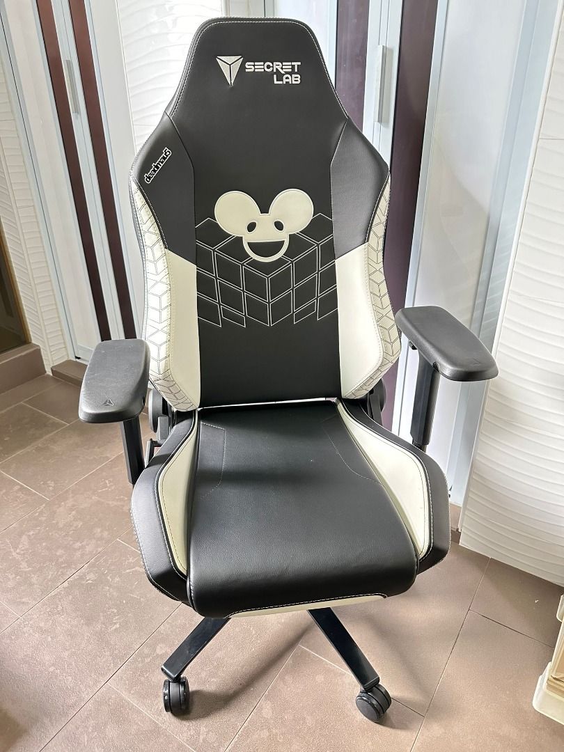Seceretlab Titan Gaming Chair DEADMAU5 edition series 2019 20