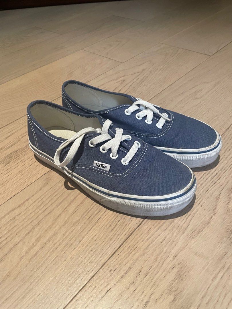 Womens blue vans top