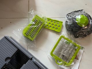 （分類：）位於 。 由 vishaws94 提交（商品編號 1298110712，圖片 1）。簡介： 。