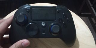 Wireless Gaming Controller