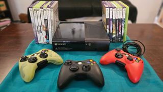 Xbox 360, Kinect, 3 controllers, games