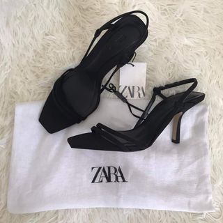 Zara Heel Sandal
Black