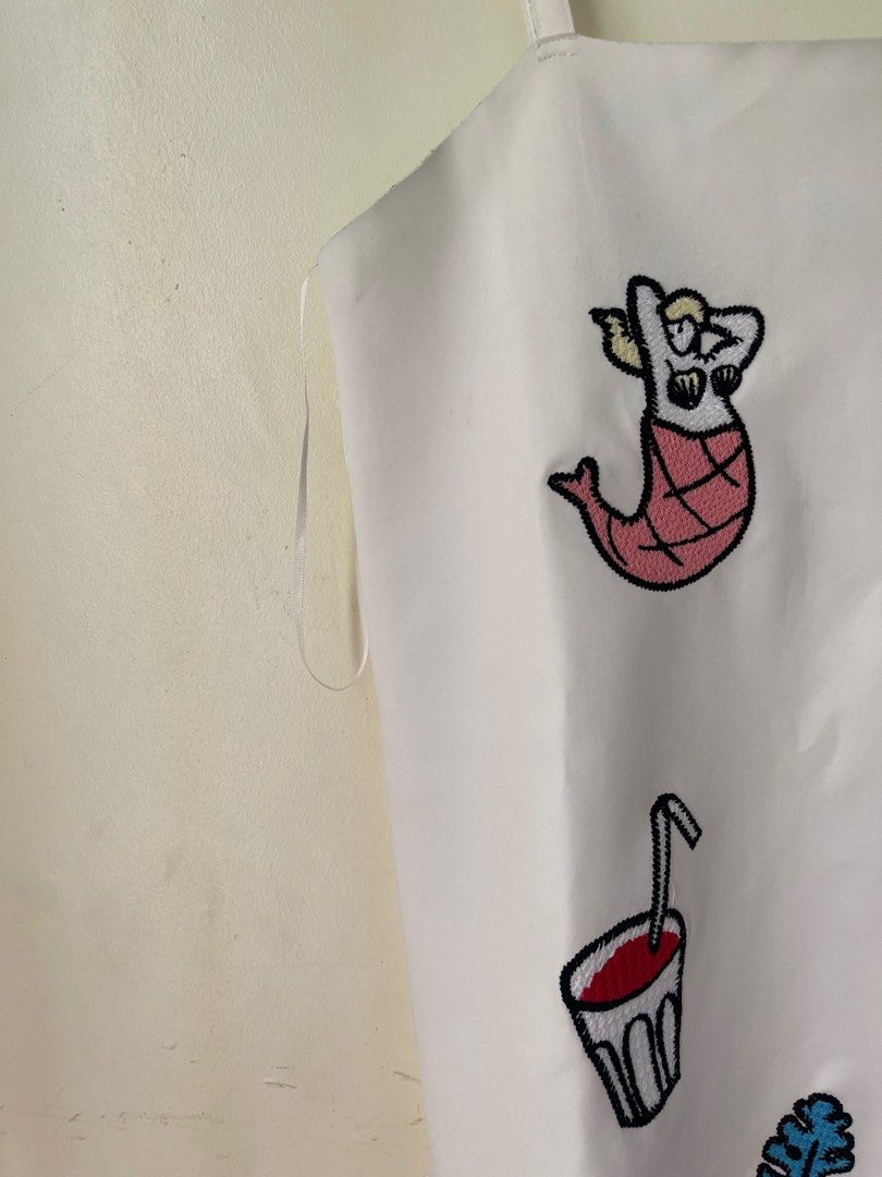 Zara white embroidered dress (Category: Dresses) located in Manila. Submitted by littlelulus (Listing ID 1298020833, Image 2). Description: Like new condition. Small on tag fits up to medium..