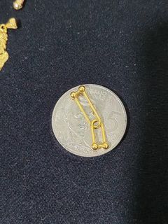 18k Saudi Gold HW Pendant