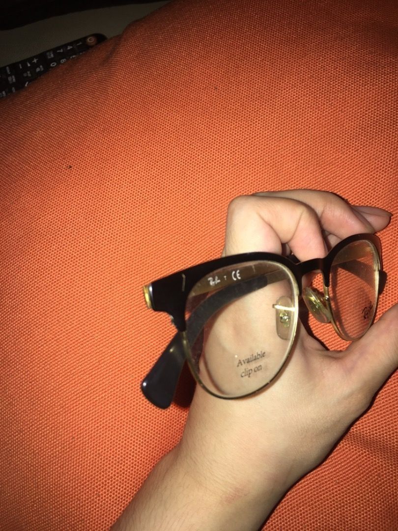 2 for 199 Authentic Ray-ban Eyeglasses and Silver Metallic Eye Frame (Category: Sunglasses & Eyewear) located in Quezon City. Submitted by macey_store (Listing ID 1292664376, Image 3). Description: ray ban w scratches and maluwag screw.