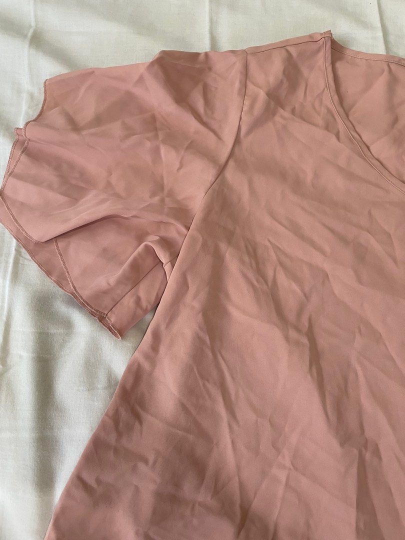 4XL Blouse (Category: Blouses) located in Gumaca. Submitted by manraya (Listing ID 1298140088, Image 2). Description: 4xl Shein Brand.