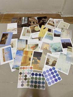 Aesthetic Paper Cards Photography Wall Decor (32pcs)