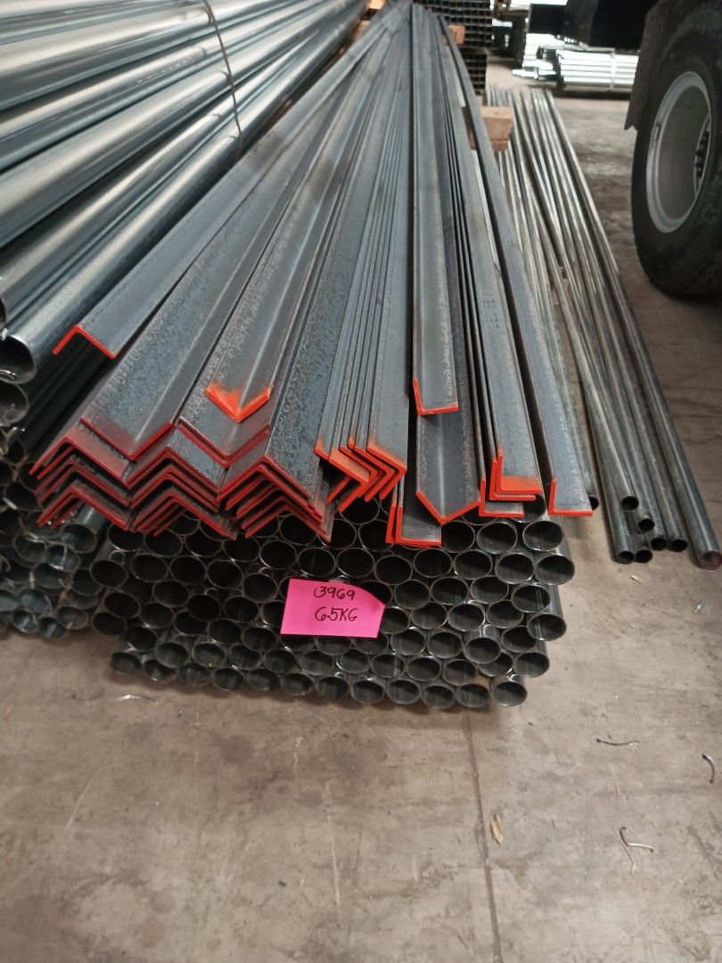ANGLE BAR BAGSAK PRESYO (Category: Construction & Building Materials) located in Valenzuela. Submitted by elizabeth.nietes (Listing ID 1298130855, Image 1). Description: MURANG CONSTRUCTION MATERIALS PERO MATAAS ANG KALIDAD BA ANG HANAP MO 🤭🤭 DITO KANA SA SIGURADO AT MAPAG KAKATIWALAAN 🚨 AVAILABLE AVAILABLE 🚨 🩷 GI PIPES 🩷 GI TUBULARS 🩷 ANGLE BARS 🩷 PHENOLIC 🩷 PLYWOOD 🩷 DEFORMED BARS 🩷 C-PURLINS 🩷 GI TIE WIRE 🩷 SCAFFOLDING SET 🩷 SHOR