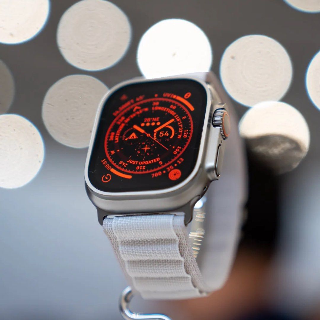 12/4最安値】Apple Watch Ultra Gen1 少なかれ