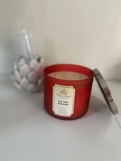 Bath and Body Works 3 wick Candle 'Tis the Season Scent