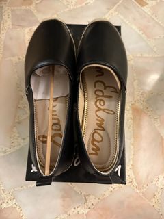 (Category: ) located in . Submitted by xthecloset (Listing ID 1298261594, Image 1). Description: .