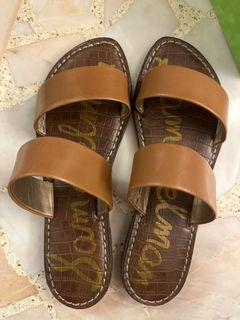 (Category: ) located in . Submitted by xthecloset (Listing ID 1298262668, Image 1). Description: .