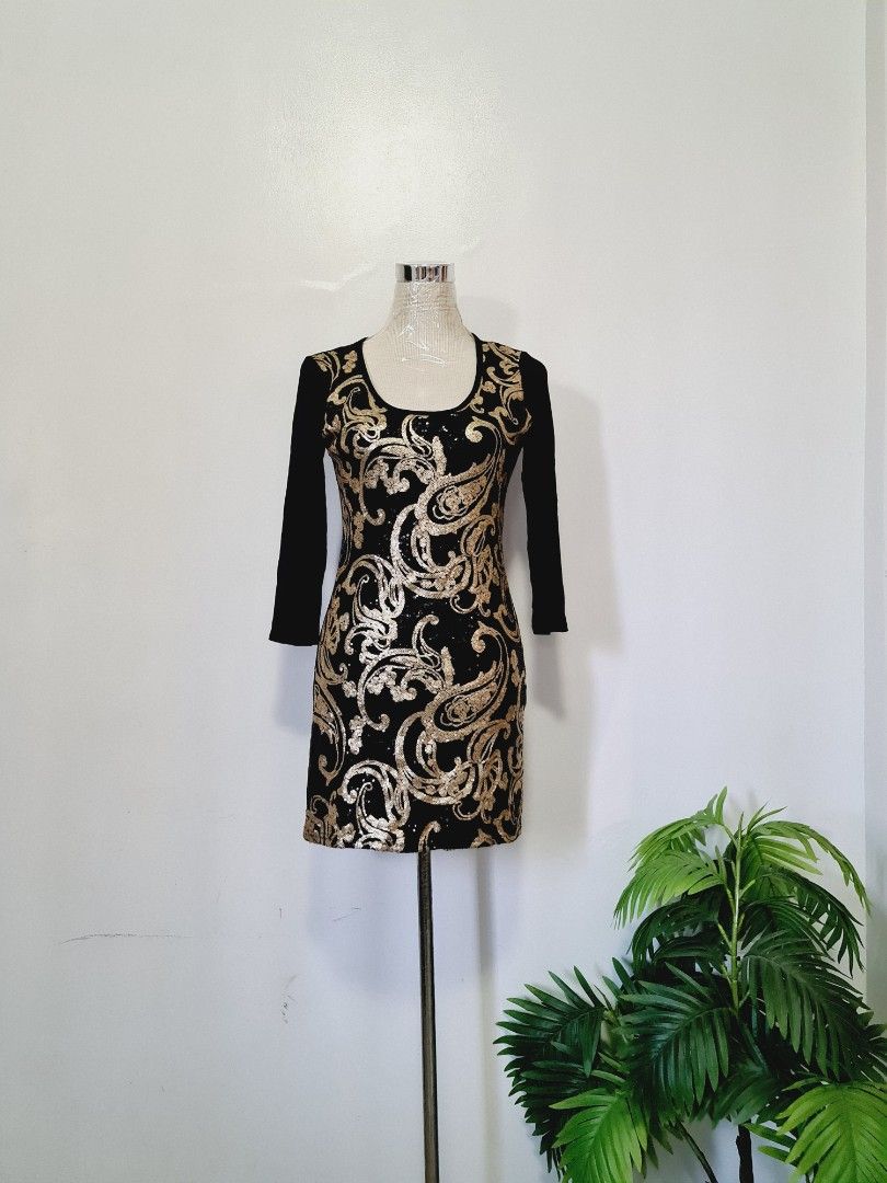 Branded sequence shining shimmering baroque paisley black gold dress, Women's Fashion, Dresses & Sets, Dresses on Carousell Branded sequence shining shimmering baroque paisley black gold dress, Women's Fashion, Dresses & Sets, Dresses on Carousell