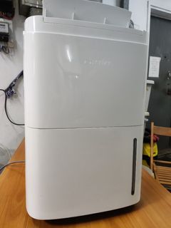 （分類：）位於 。 由 masterso 提交（商品編號 1298218165，圖片 1）。簡介： 。