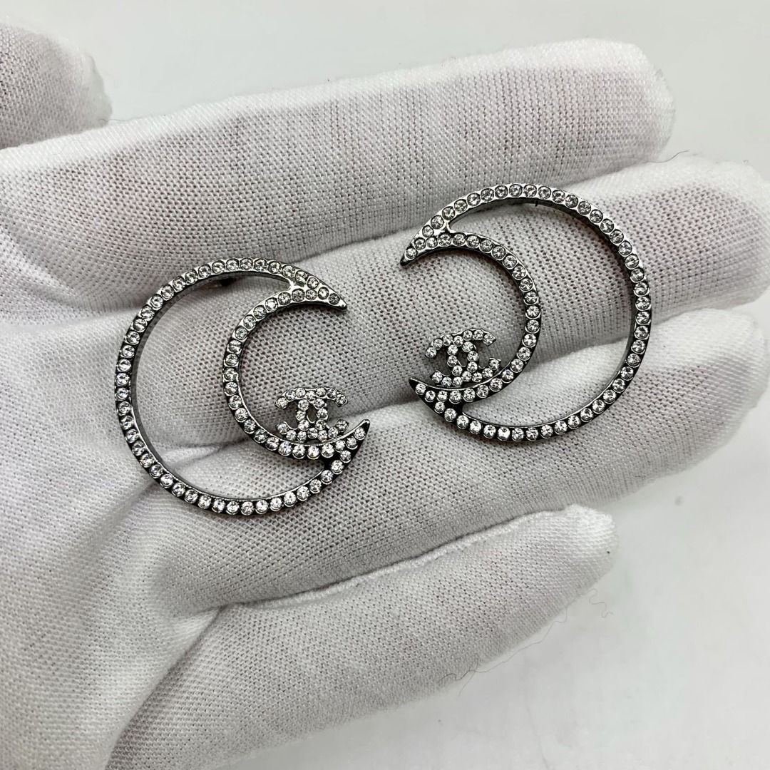 Chanel moon earrings new arrivals