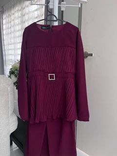 (Category: ) located in . Submitted by urfavcloset (Listing ID 1298179632, Image 1). Description: .
