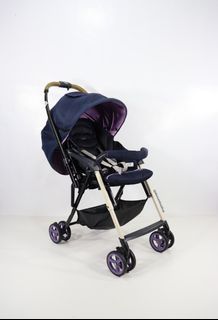 Combi Mechacal Newborn Stroller Lightweight