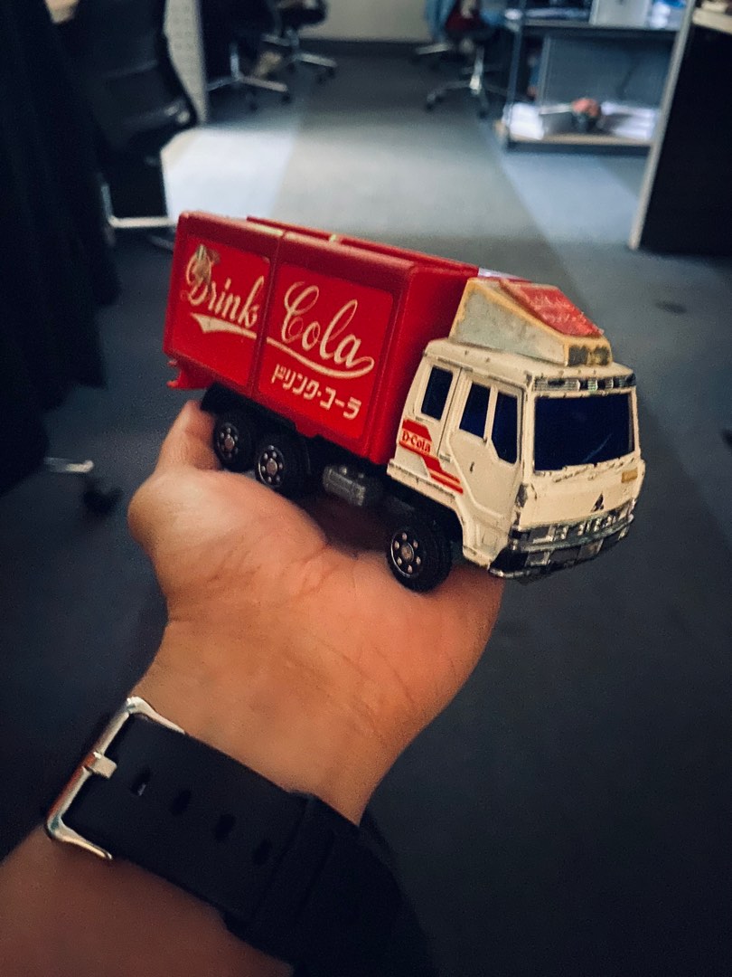 CAMION À BENNE basculante Mitsubishi Fuso de Yonezawa Toys Diapet T-7