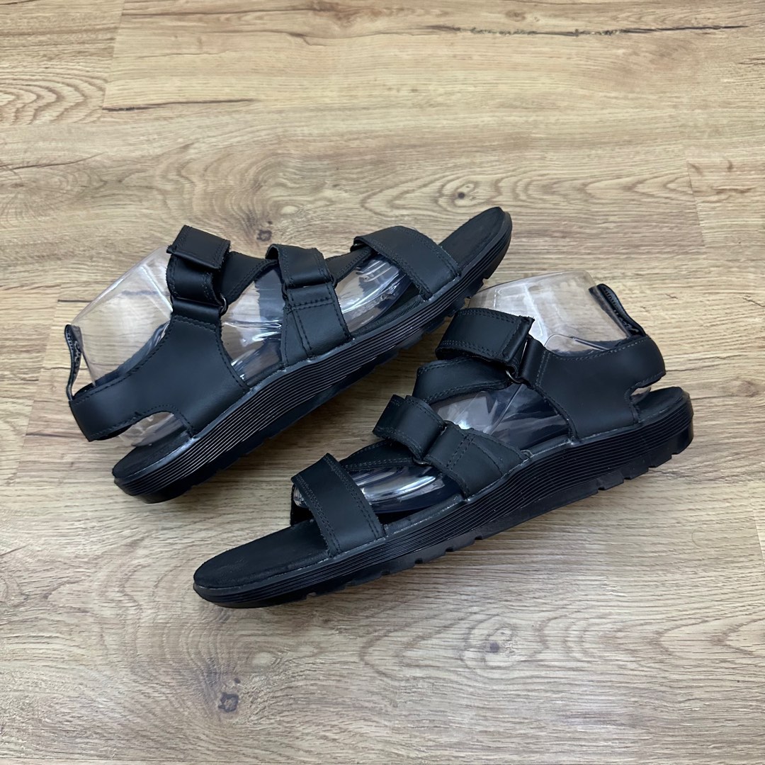 dr martens redfin sandals