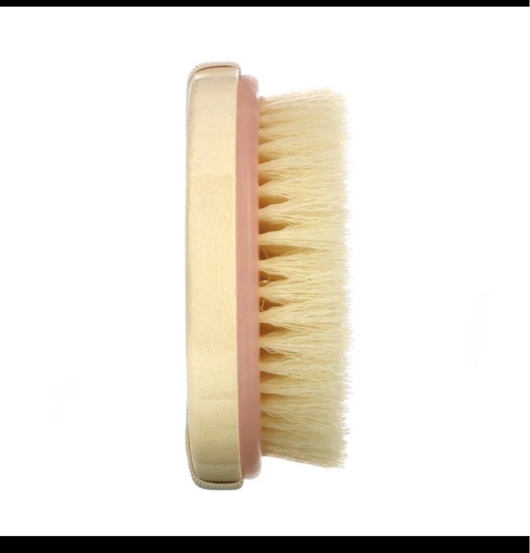 EcoTools Dry Body Brush (Category: Bath) located in Quezon City. Submitted by bonfires1 (Listing ID 1298291452, Image 3). Description: EcoTools Dry Body Brush Description * Clean Beauty, Clean Planet™ * Best to Exfoliate + Smooth Skin * Recyclable Plastic * Biodegradable Paper * Vegan * PETA Cruelty Free * Cruelty Free Bristles The Dry Brush is designed with synthetic bristles to exfoliate and smooth for soft, glowing skin. Suggested use To promo